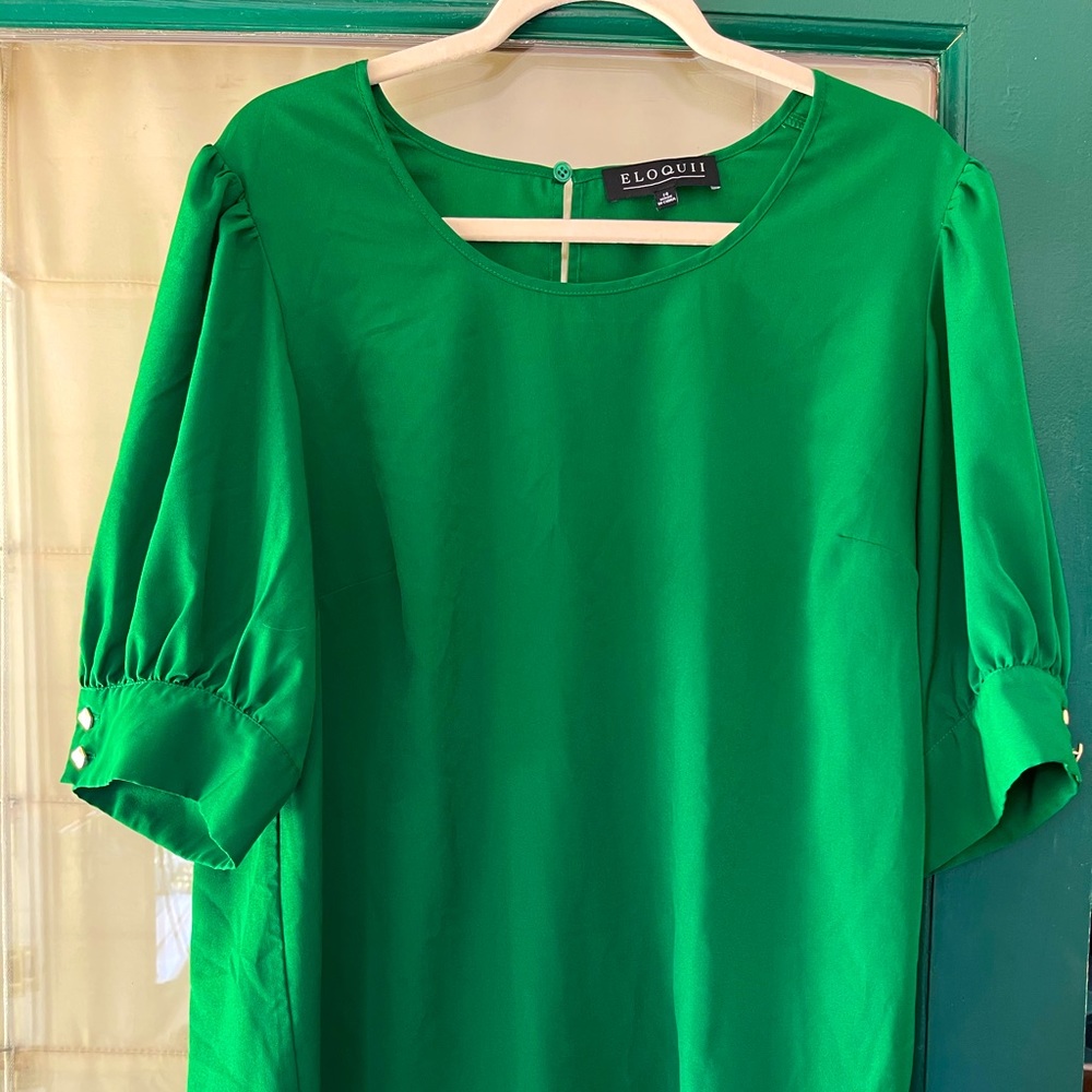Eloquii Green Puff Sleeve Blouse W/ Gold Buttons